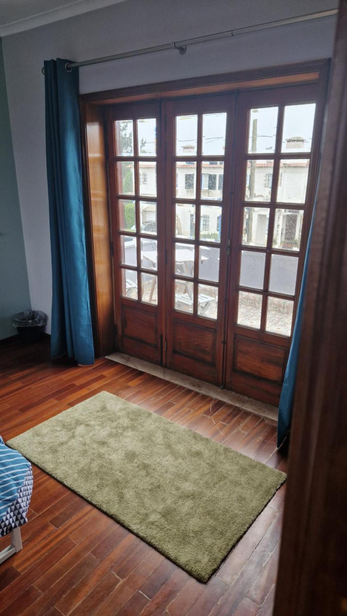 Beachwalk Guesthouse อีสมอริซ ภายนอก รูปภาพ