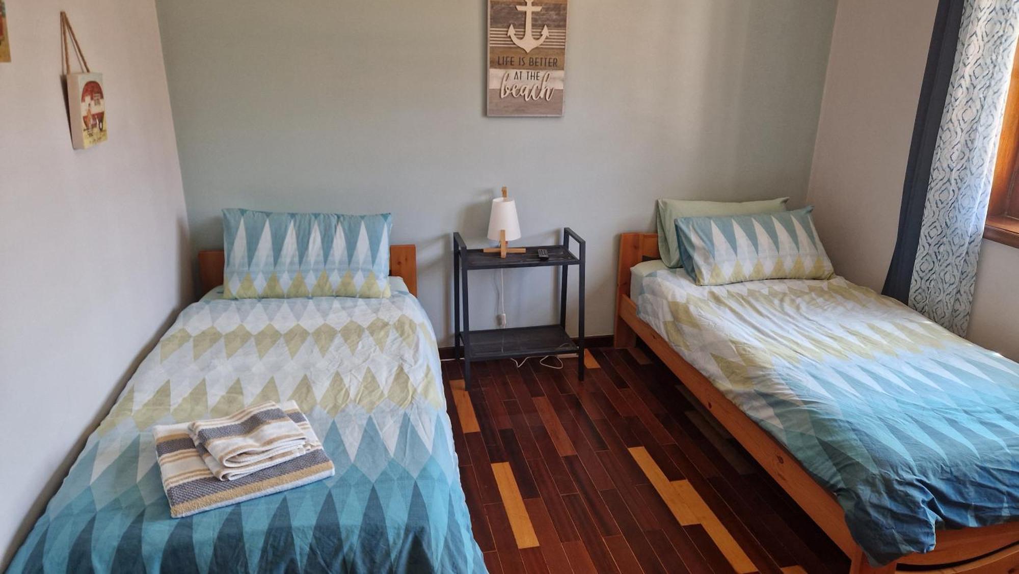 Beachwalk Guesthouse อีสมอริซ ภายนอก รูปภาพ